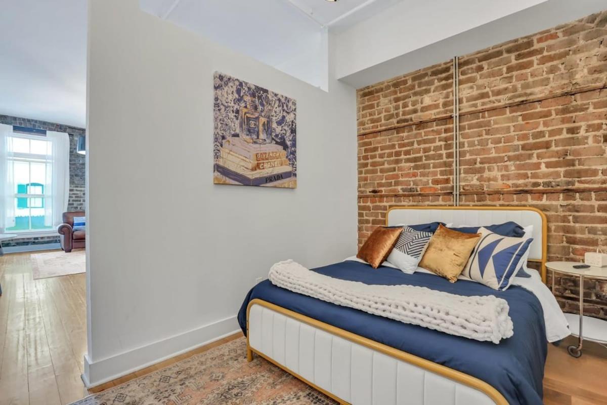 Lush Savannah Loft - Near Plant Riverside District Экстерьер фото