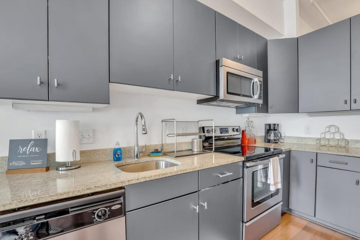 Lush Savannah Loft - Near Plant Riverside District Экстерьер фото